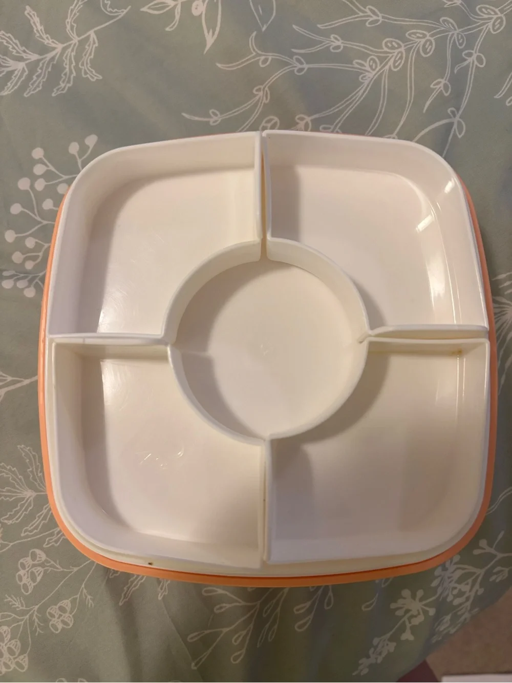 Peach & White 4-Compartment Meal Prep Container